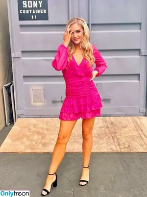 Maggie Sajak / maggiesajak фото голая #0014
