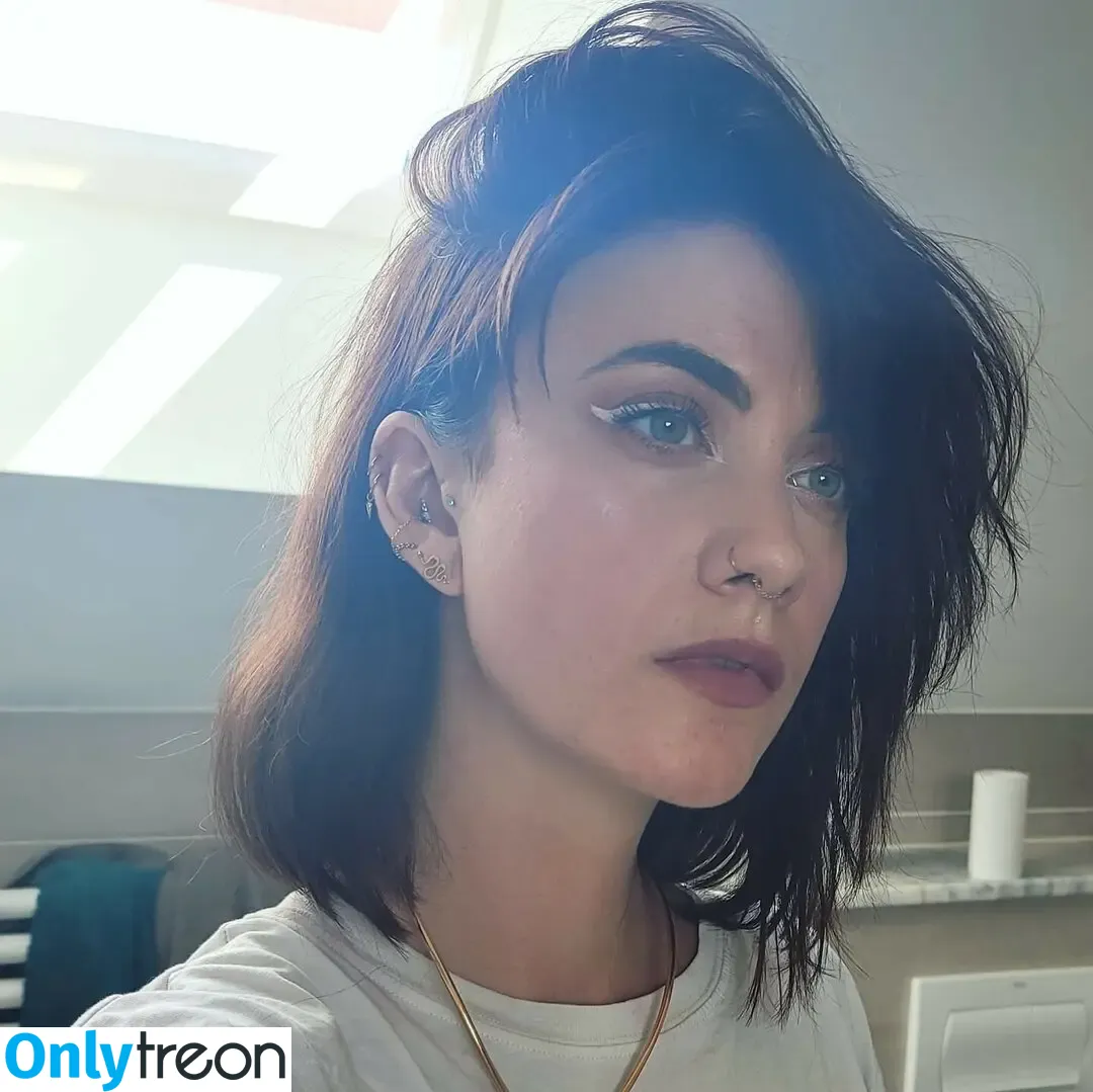 maghla_ nude photo #0101 (Maghla)
