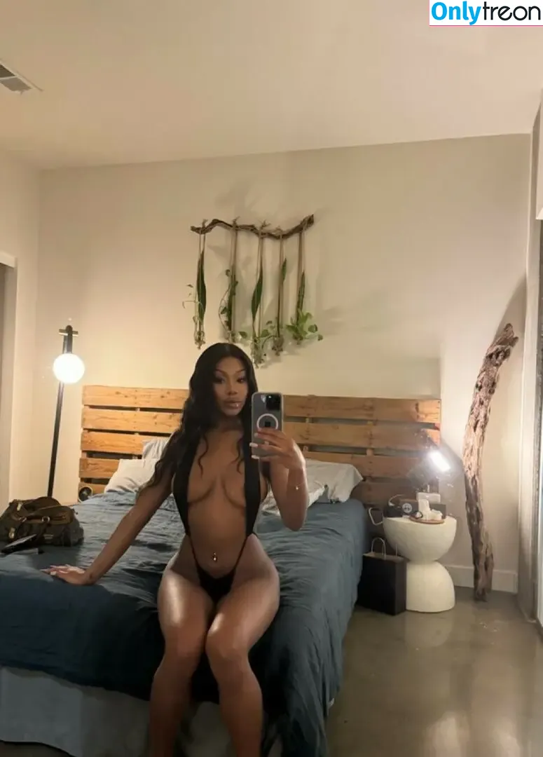 Magicalc000ch nude photo #0002 (bbyliique)