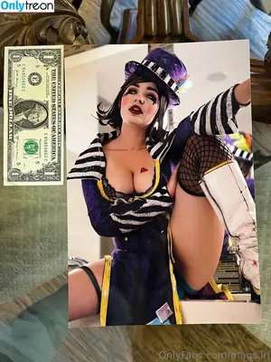 Mags.IRL / MagsIRL / magsgonewild / omgcosplay фото голая #0017