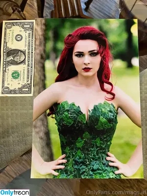 Mags.IRL / MagsIRL / magsgonewild / omgcosplay фото голая #0019