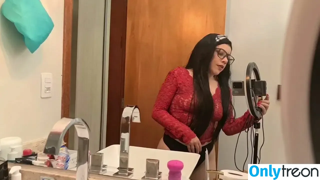 Mah Santos nude photo #0083 (MAHZINHA / Spicy Rose / s_mahsantos)