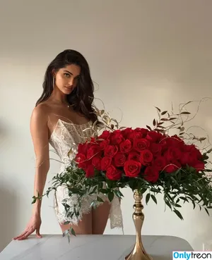 Mahlagha Jaberi / mahlaghajaberi nude photo #0079