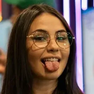 Mahmoojen nude photo #0017