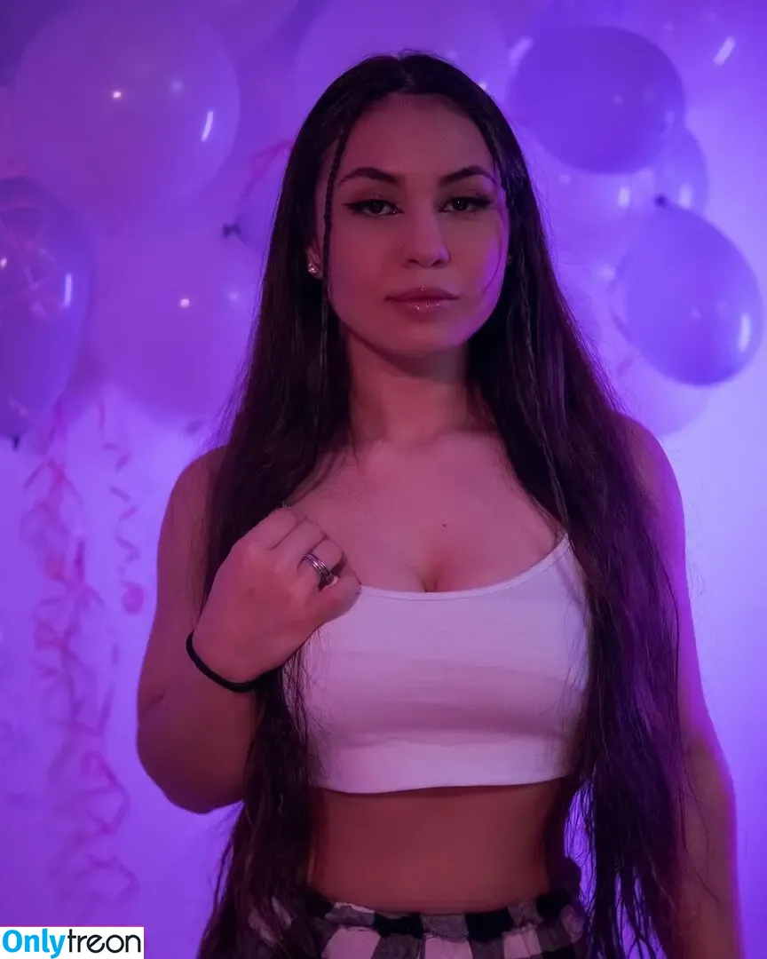Mahmoojen nude photo #0009 (Mahmoojen)