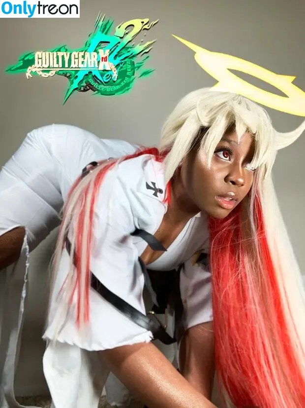 Maibunnii голая photo #0110 (maicocoanut)