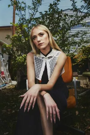Maika Monroe / maikamonroe фото голая #0140