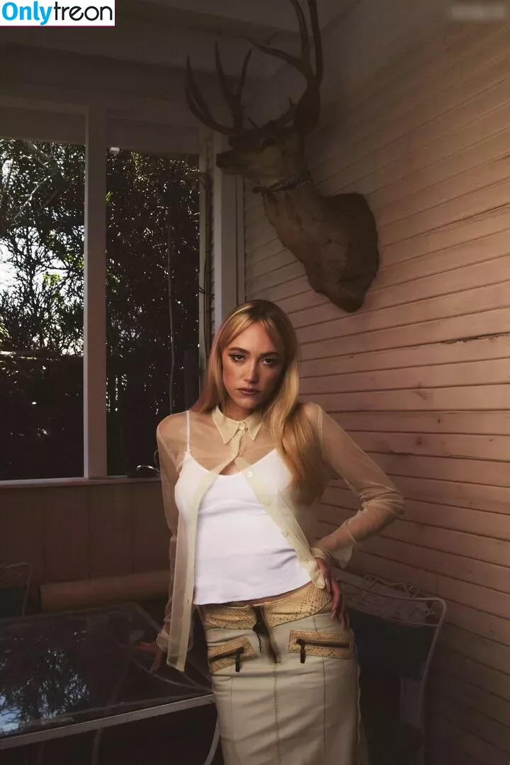 Maika Monroe nude photo #0128 (maikamonroe)