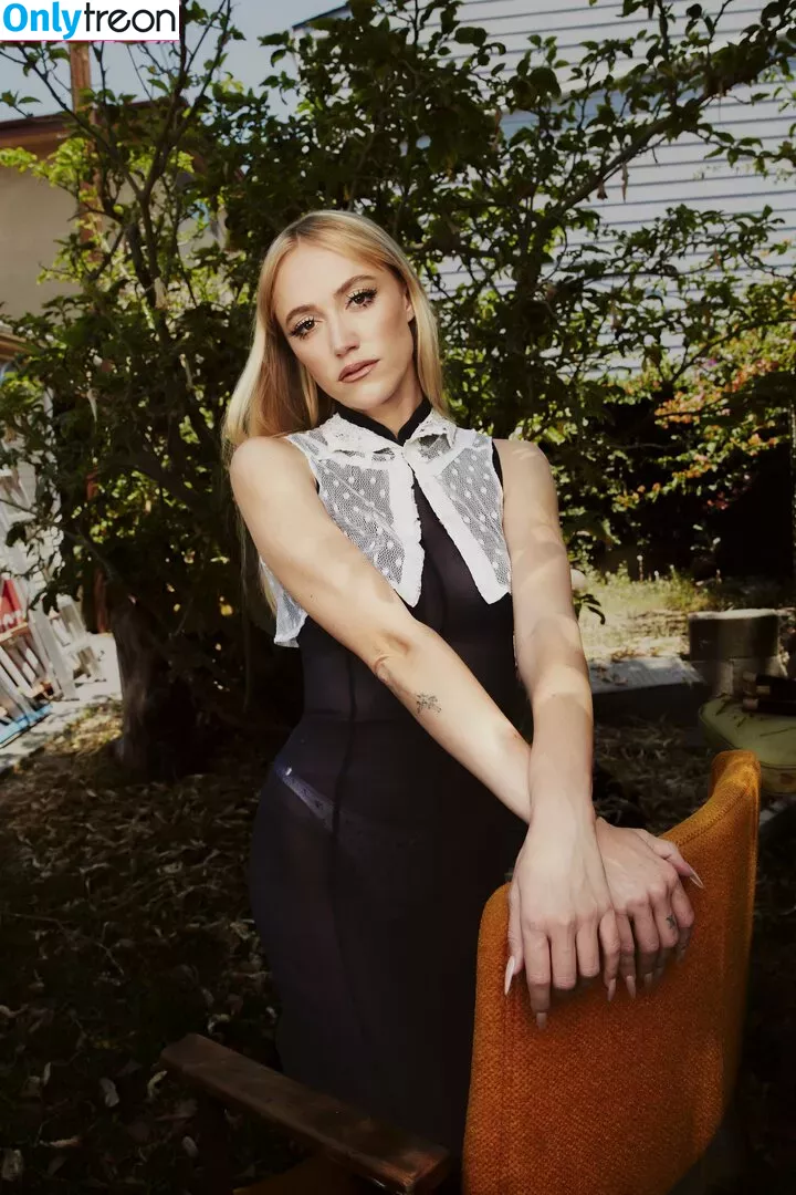 Maika Monroe голая photo #0141 (maikamonroe)