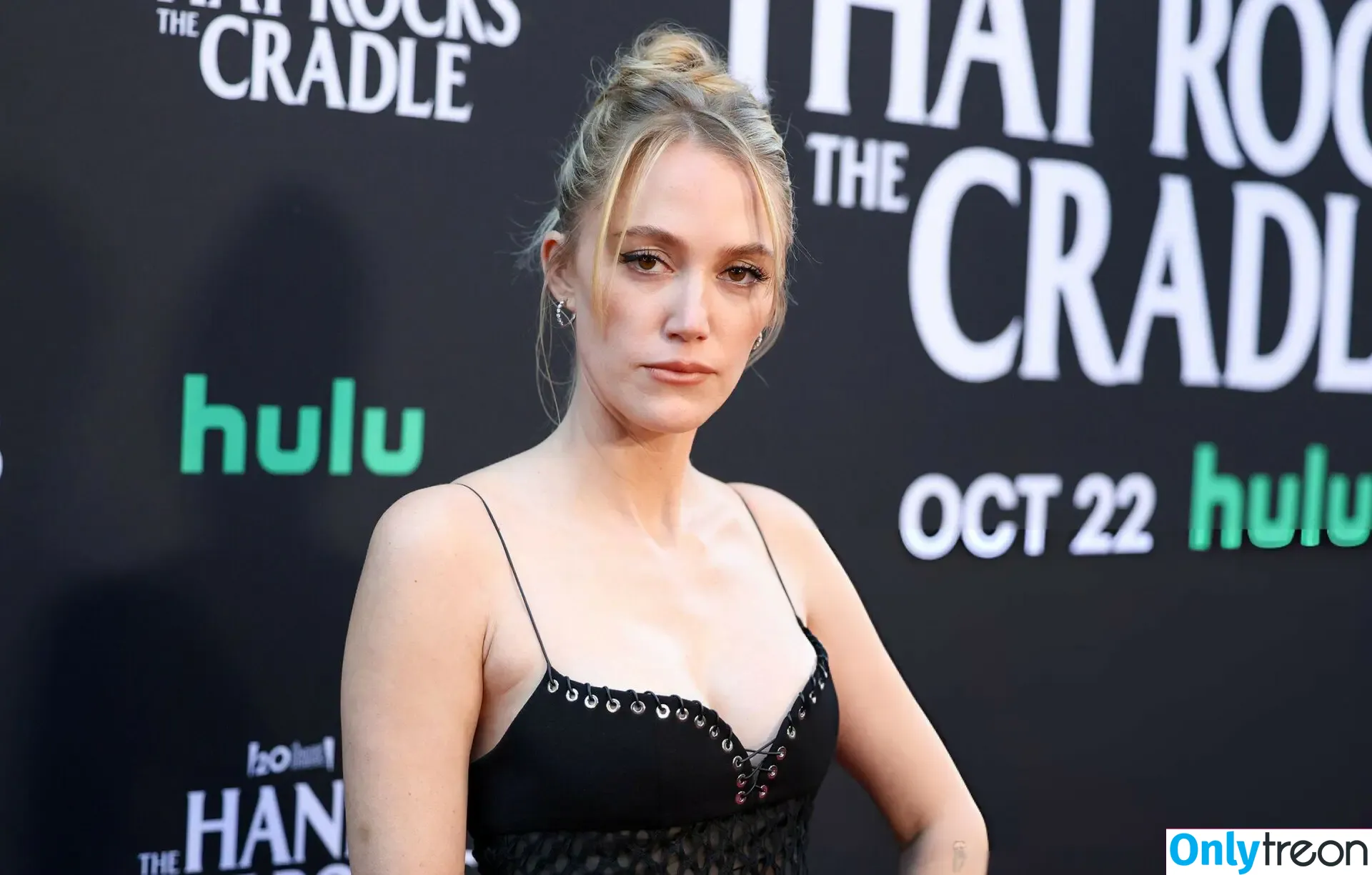 Maika Monroe голая photo #0340 (maikamonroe)