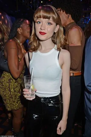 Maisie Peters / maisiehpeters / updatesmaisie фото голая #0065