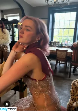 Maisie Williams / Maisie_Williams nude photo #1717