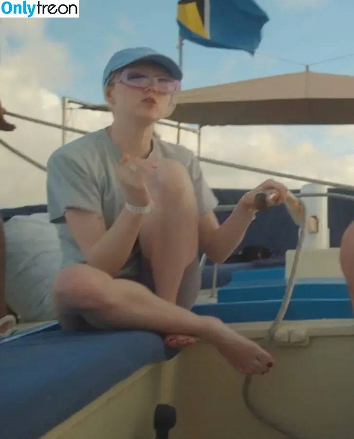 Maisie Williams голая photo #1590 (Maisie_Williams)