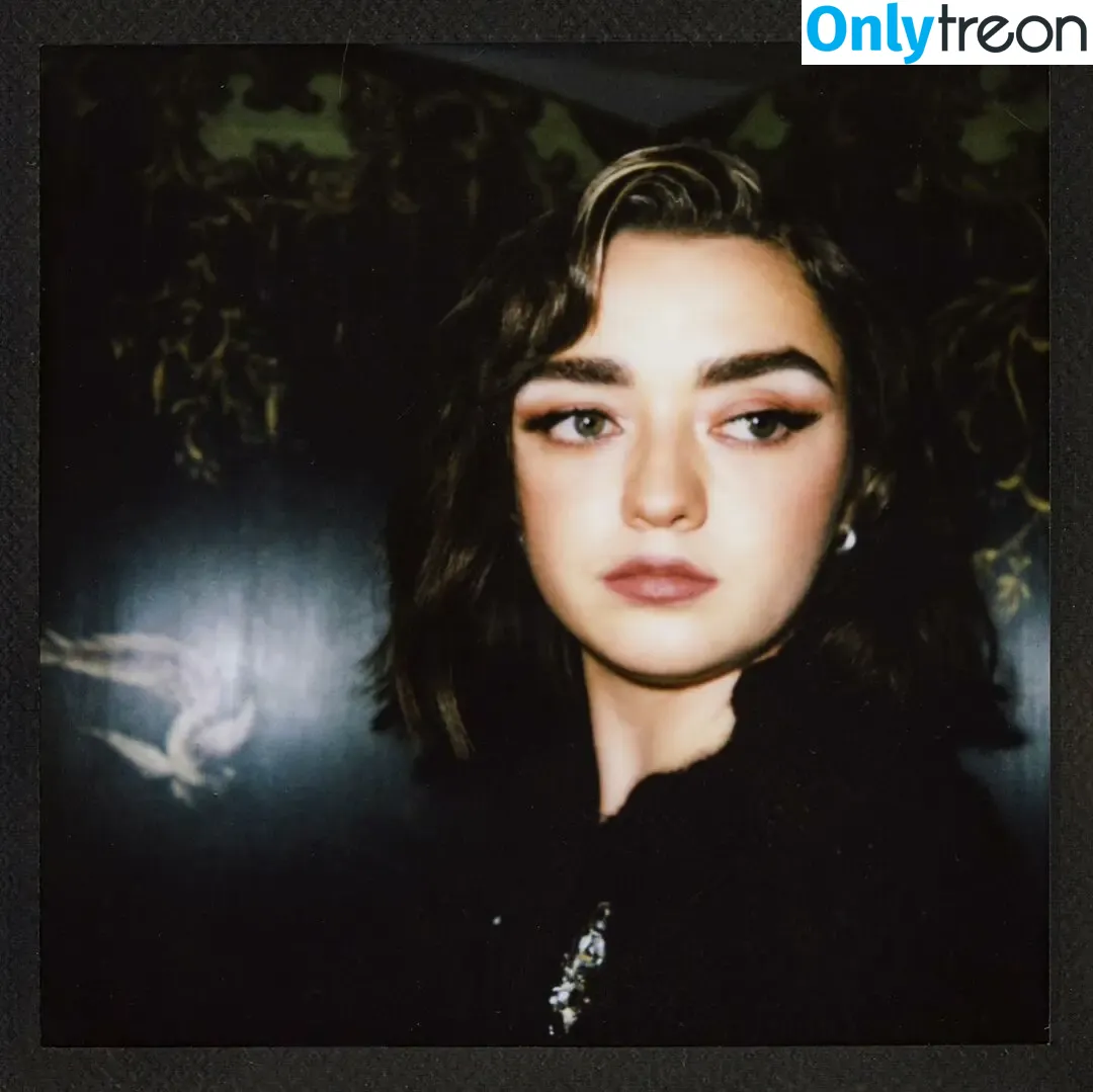 Maisie Williams голая photo #1598 (Maisie_Williams)