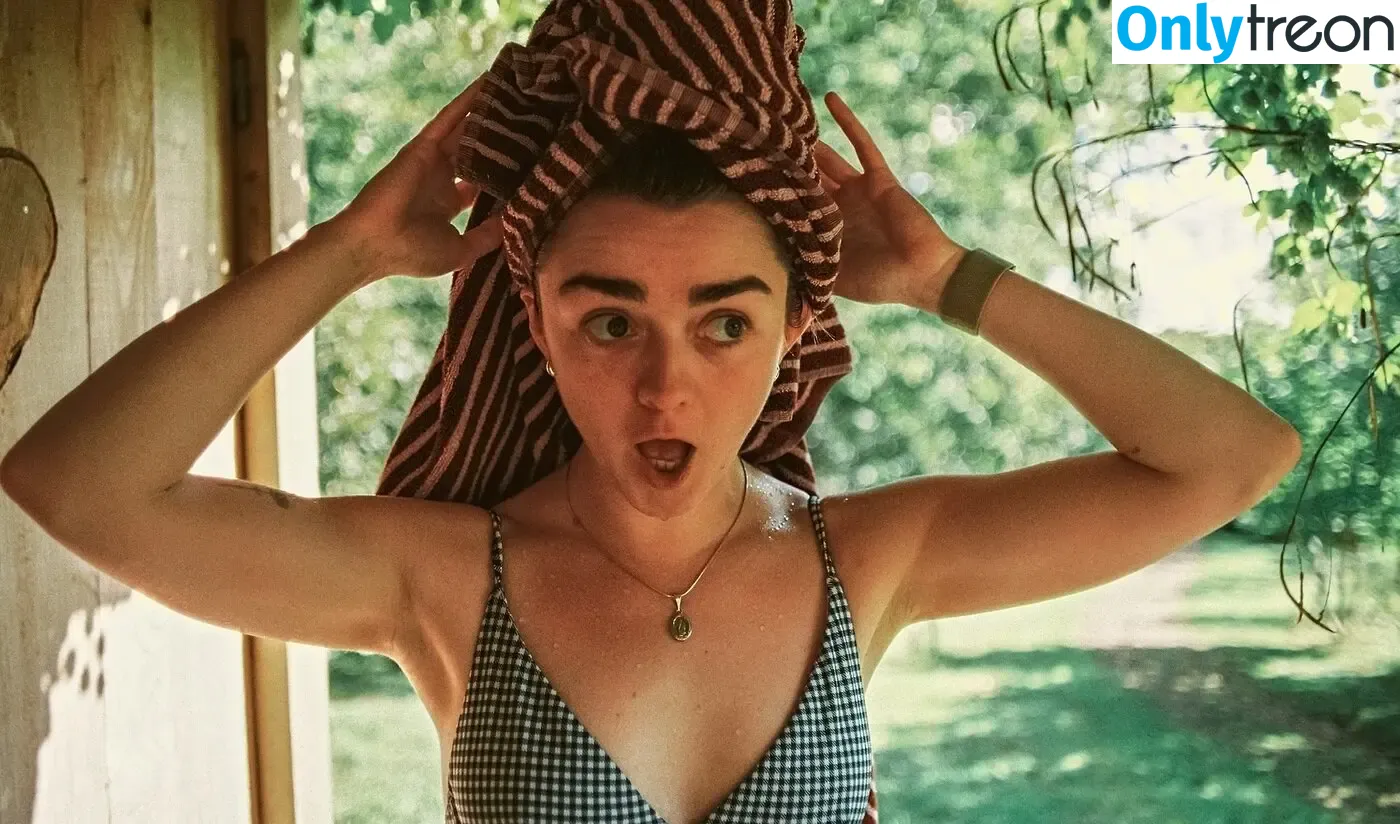 Maisie Williams голая photo #1603 (Maisie_Williams)