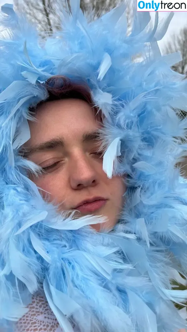 Maisie Williams nude photo #1707 (Maisie_Williams)