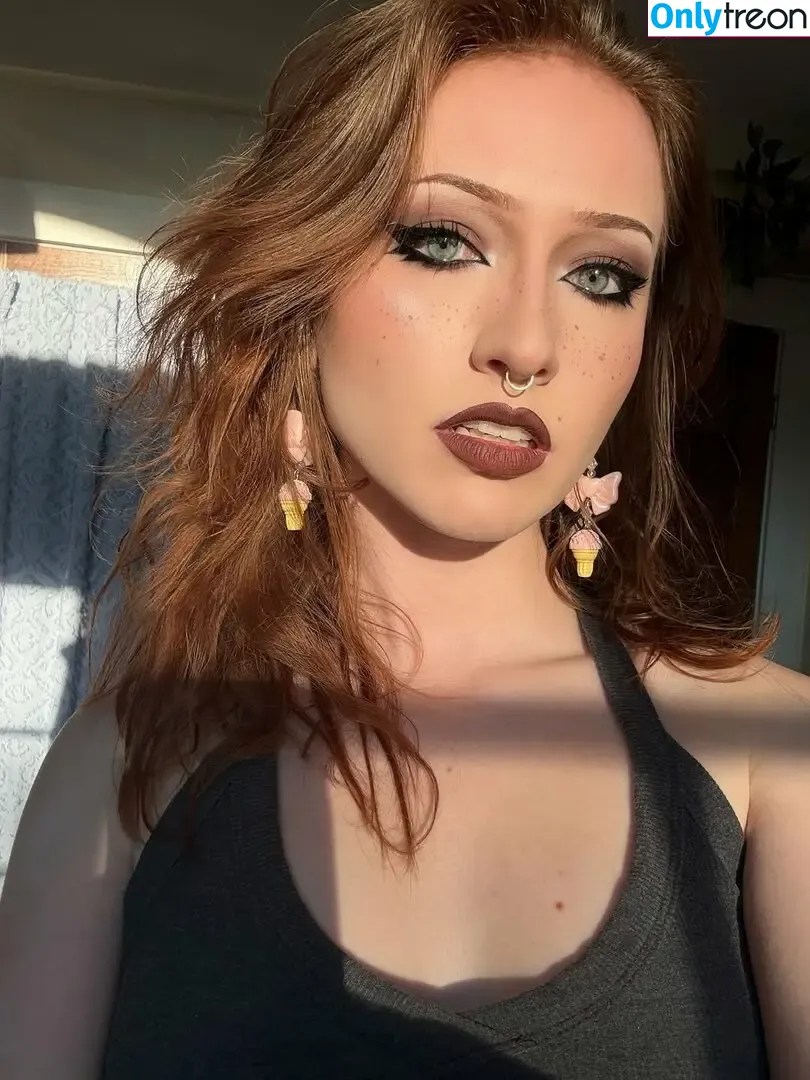 MaisieLynnie nude photo #0049 (maisieskye)