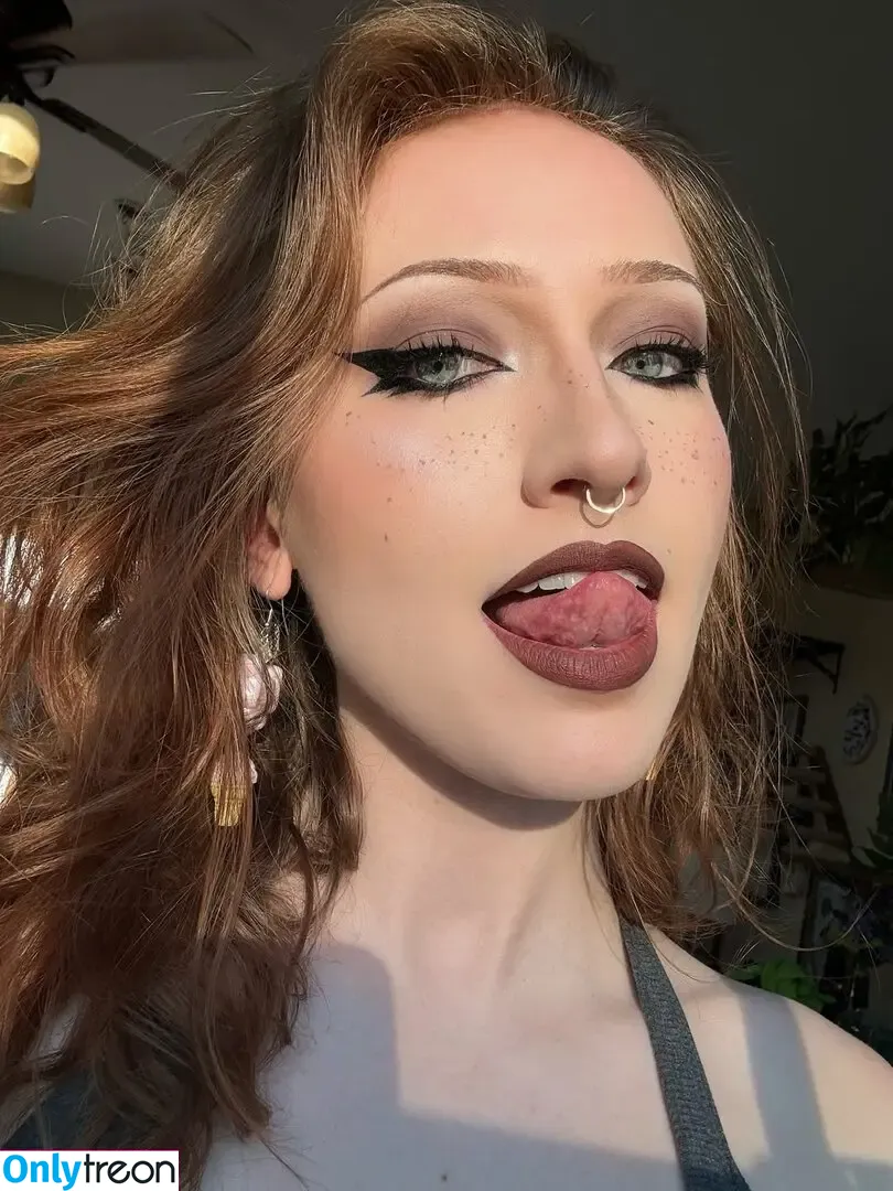 MaisieLynnie nude photo #0050 (maisieskye)