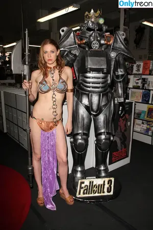 Maitland Ward / maitlandward nude photo #1377