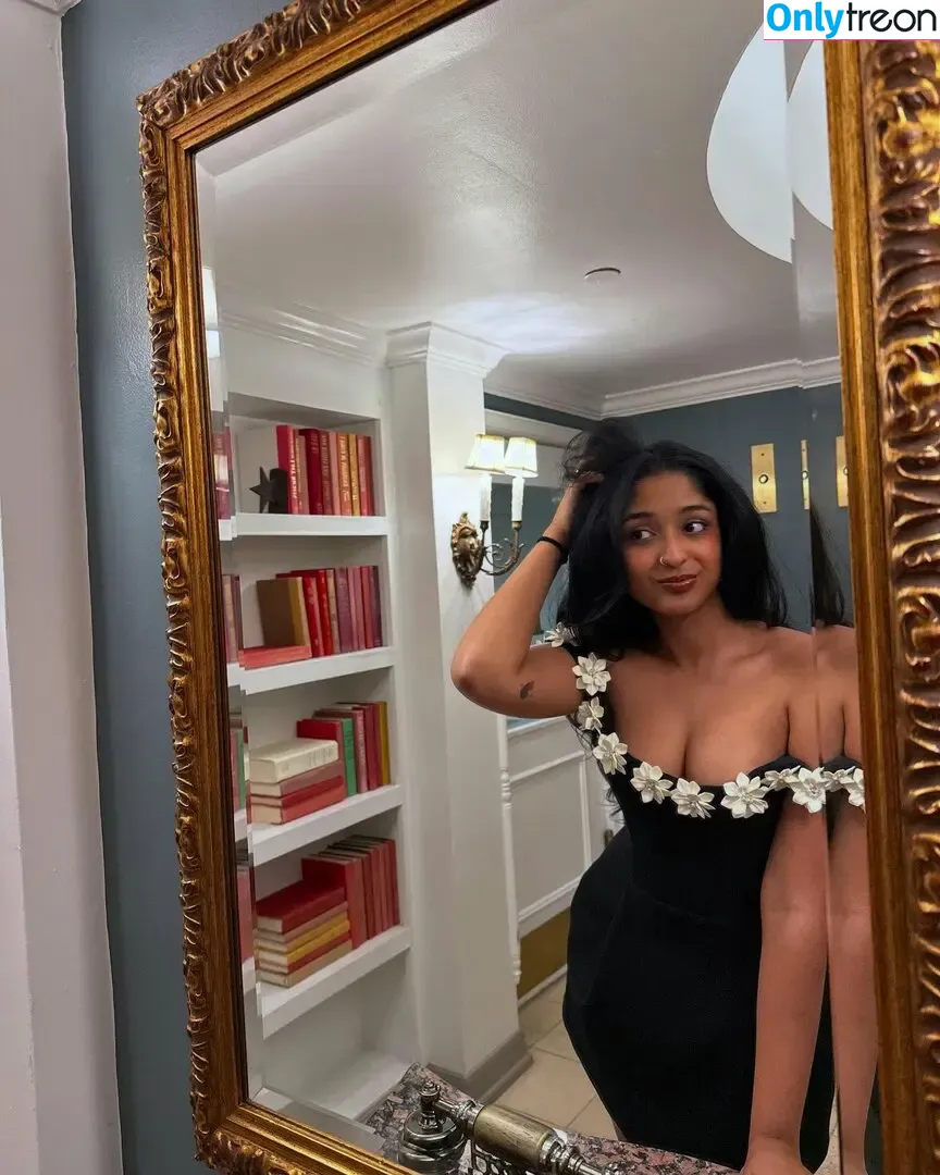 Maitreyi Ramakrishnan nude photo #0191 (maitreyiramakrishnan / ramakrishnannn)