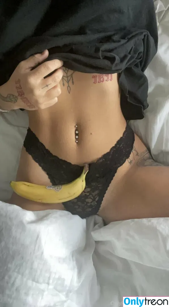Majabebe nude photo #0092 (Maja bebe)