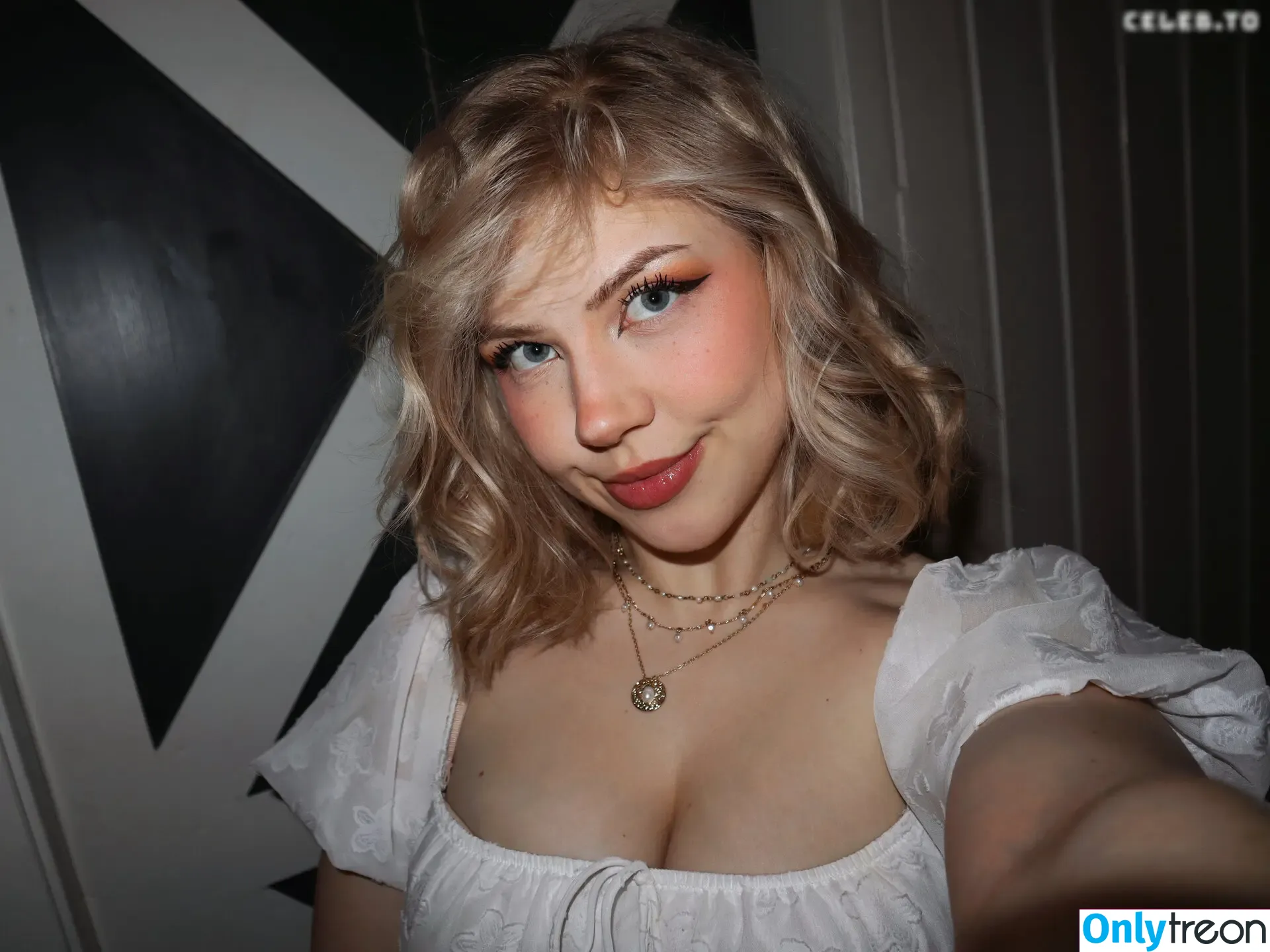 Maji nude photo #0259 (ilovebitterlife / majijej / officialmajicjames)