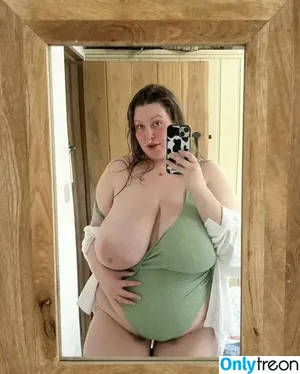 Majikmilk | Busty BBW / majikmilk nude photo #0070