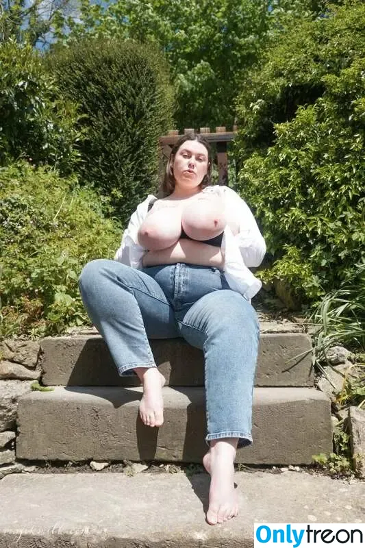 Majikmilk | Busty BBW nude photo #0056 (majikmilk)