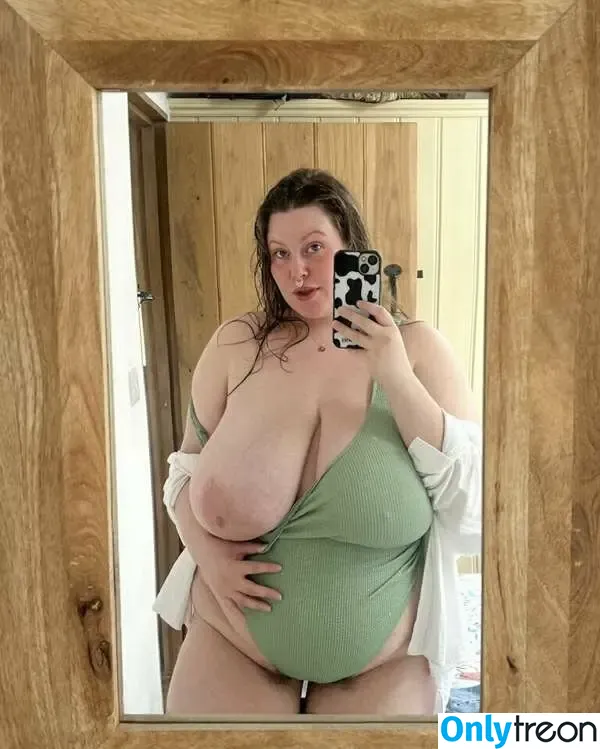 Majikmilk | Busty BBW nude photo #0070 (majikmilk)