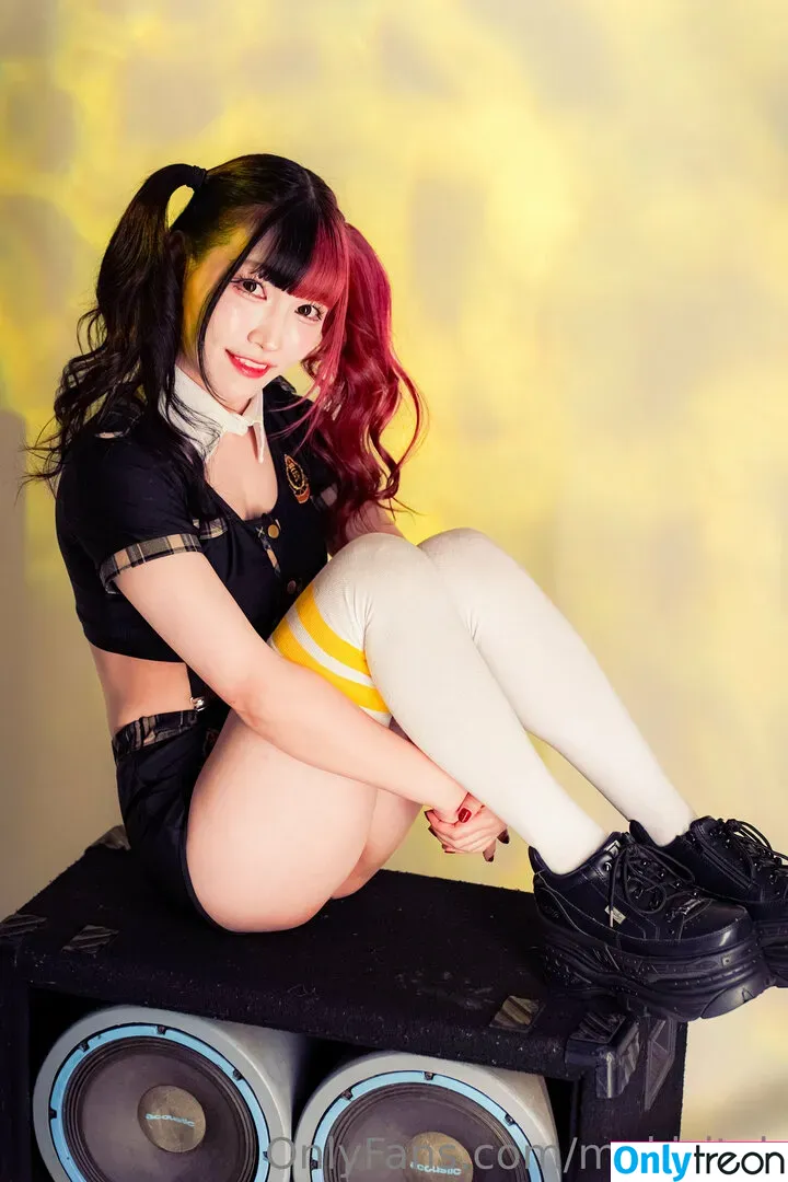 Maki Itoh nude photo #0545 (maki_itoh / makifuckingitoh)