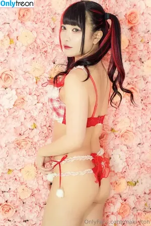 Maki Itoh / maki_itoh / makifuckingitoh nude photo #1346