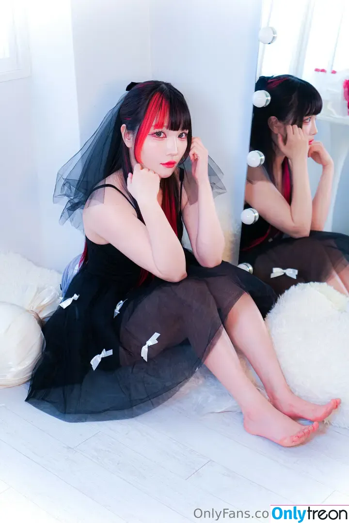 Maki Itoh nude photo #1524 (maki_itoh / makifuckingitoh)