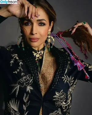 Malaika Arora / malaikaaroraofficial nude photo #0092