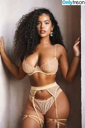Malaika Terry / malaikaterry / malaikaterryy nude photo #0637