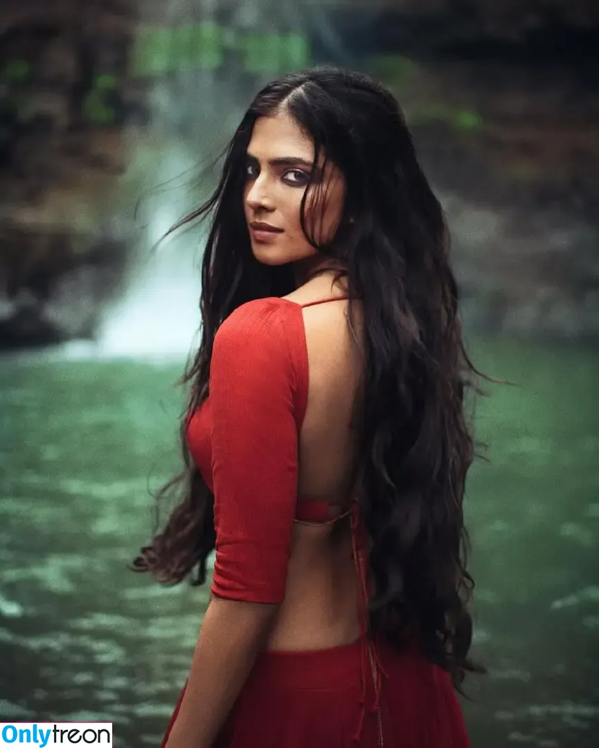 Malavika Mohanan nude photo #0044 (malavikamohanan_)