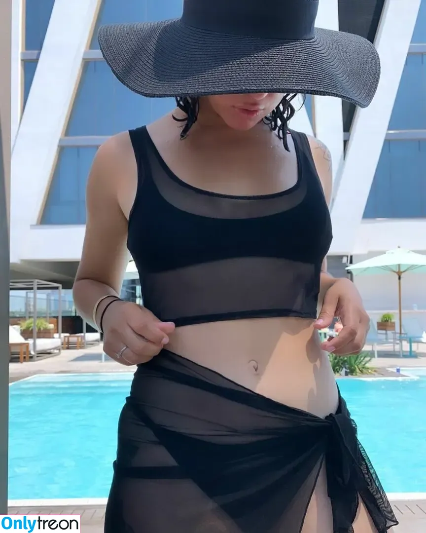 Maleni Cruz nude photo #0195 (malenicruz)