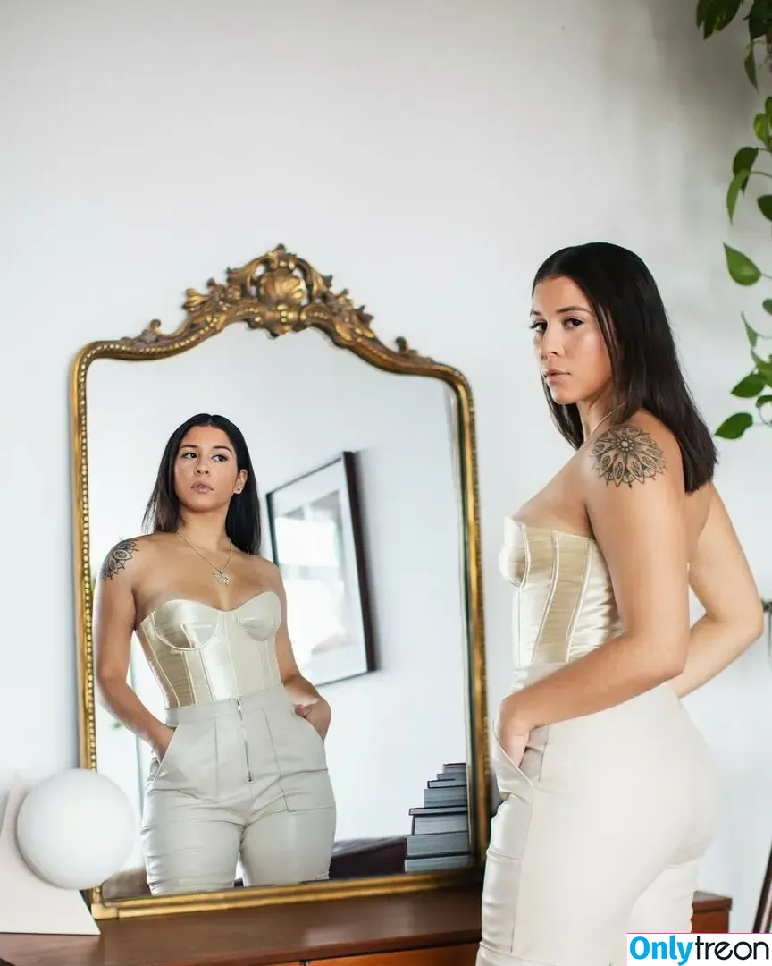 Maleni Cruz nude photo #0366 (malenicruz)