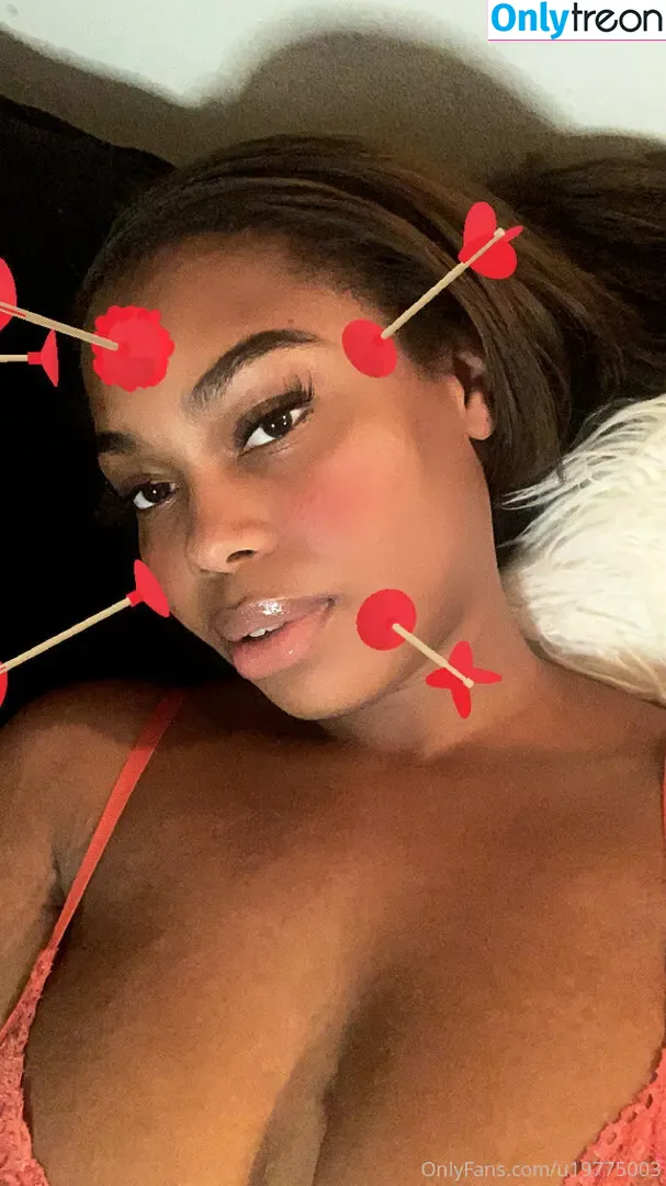 malijfree nude photo #0016 (iammalij_)
