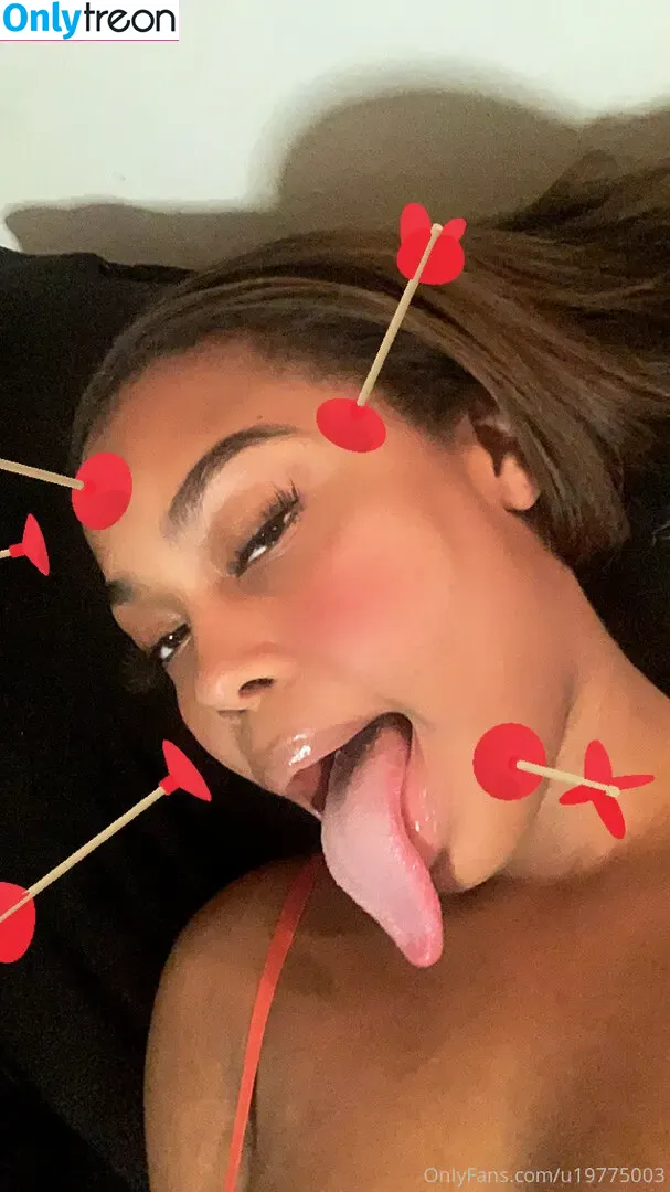 malijfree nude photo #0018 (iammalij_)