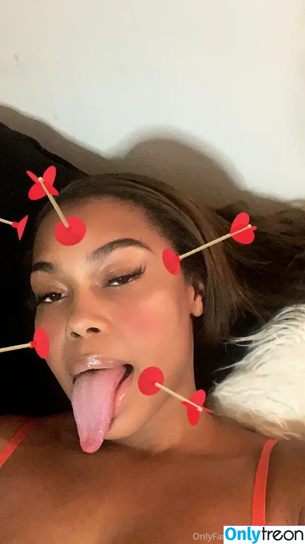 malijfree nude photo #0019 (iammalij_)
