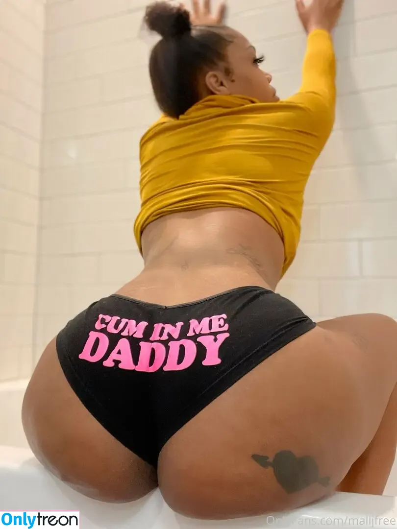 malijfree nude photo #0040 (iammalij_)