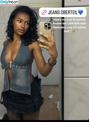  nude photo #0007