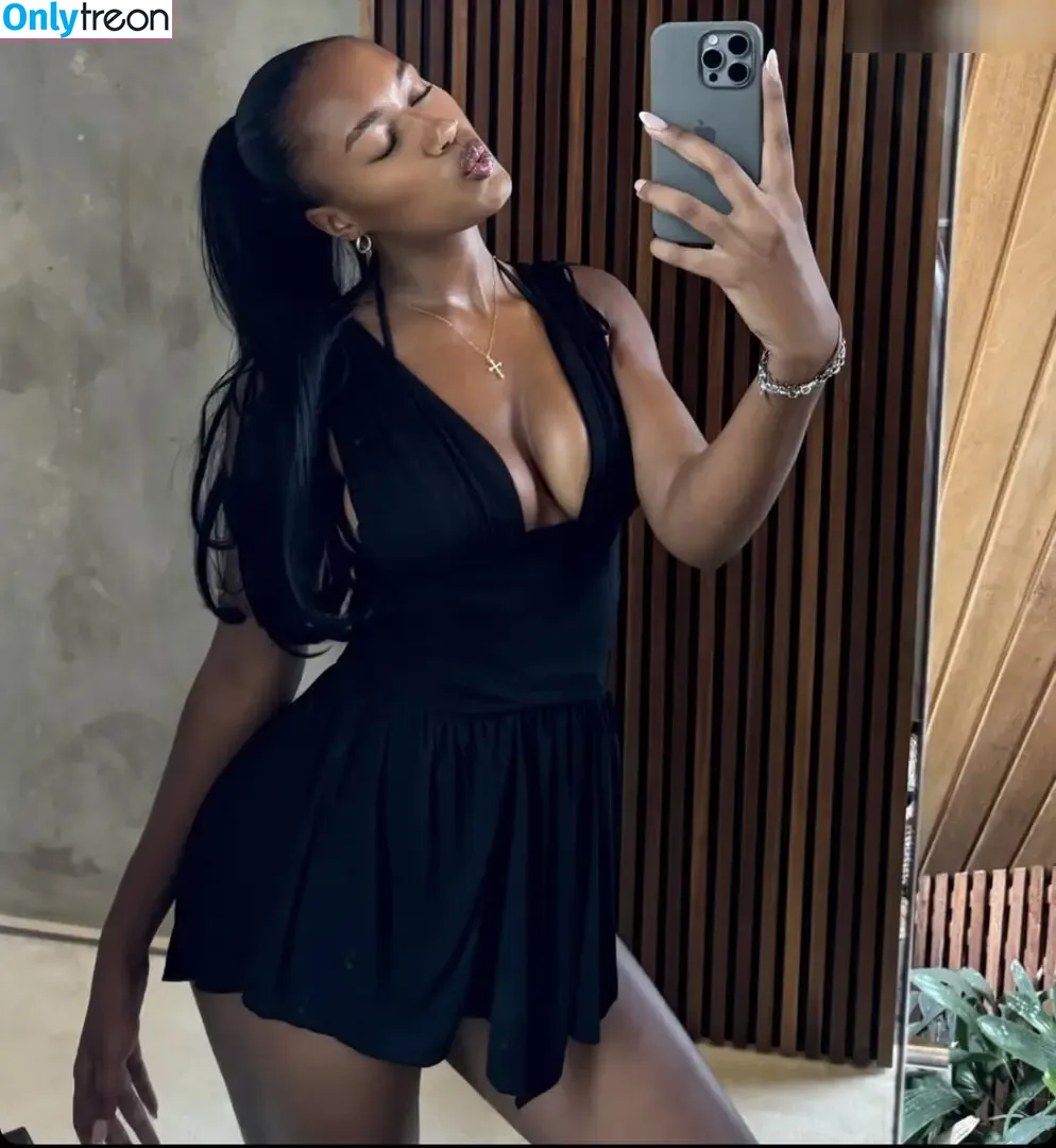 Malika Babel nude photo #0020 (Malika Babel)