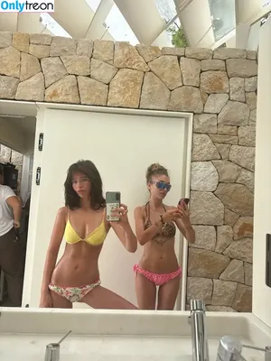 Malina Weissman / malinaweissman nude photo #0380
