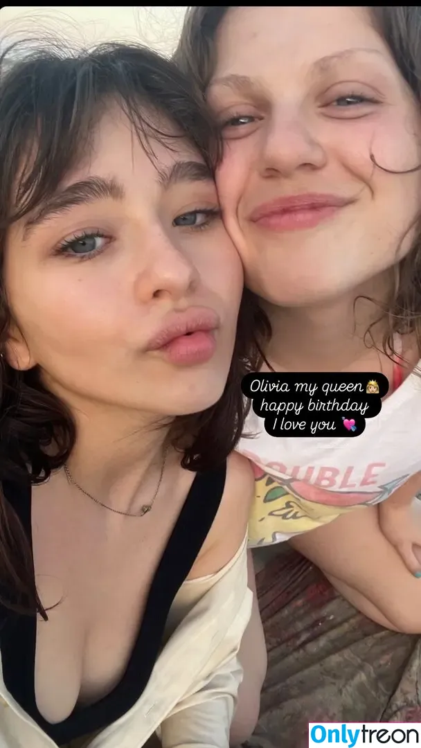 Malina Weissman nude photo #0338 (malinaweissman)