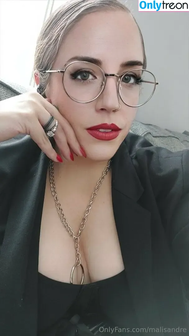malisandre nude photo #0022 (melisandre)