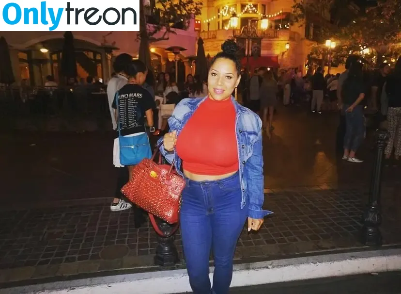 Malissa Moore голая photo #0020 (hungry4moore / i_melissamoore / iammalissamoore)