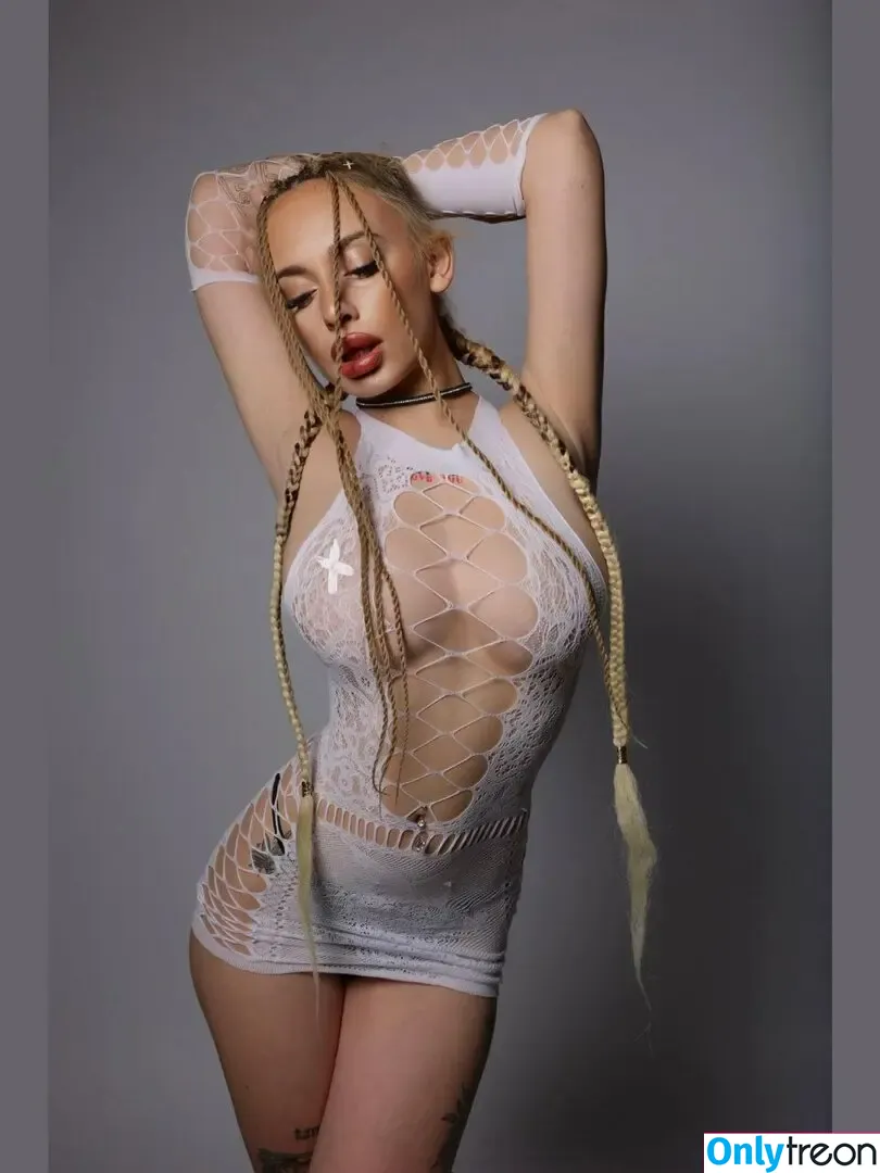_malkata_e_mnogo_ludaaa nude photo #0008 (ani_armani_ / annavasileva69)