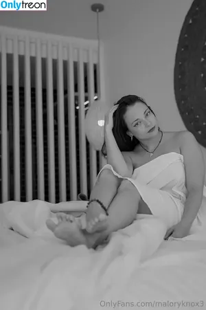 maloryknox3 / malory_knox nude photo #0004