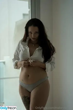 maloryknox3 / malory_knox nude photo #0007